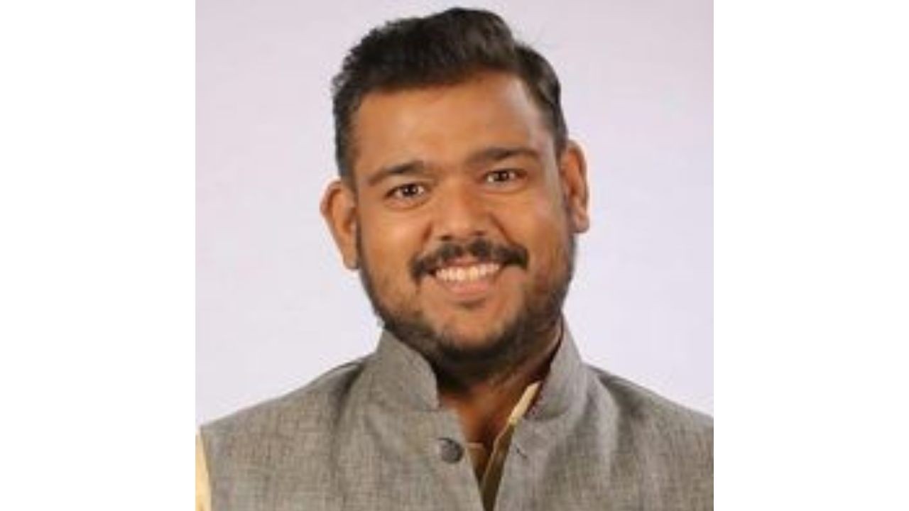 Vishal (Dada) Prakashbapu Patil